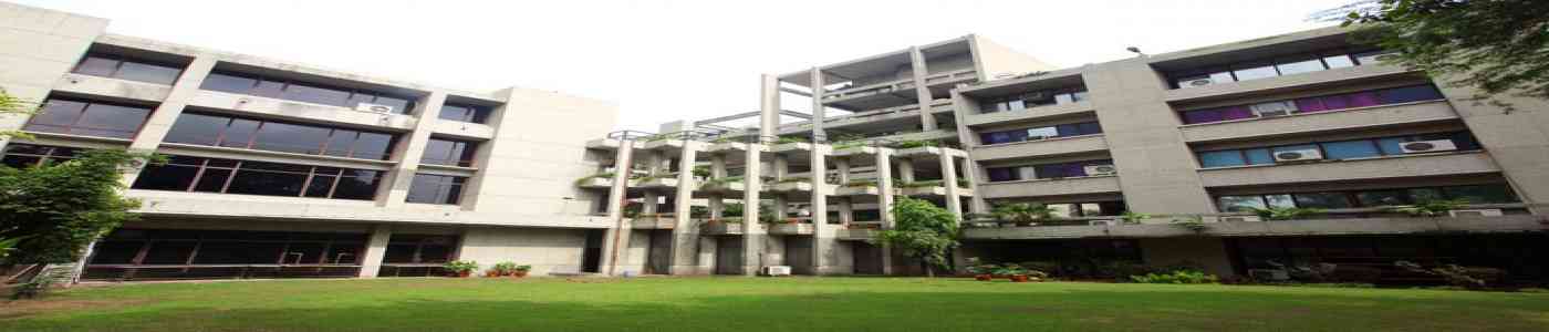 Delhi School of Management Delhi School of Management
