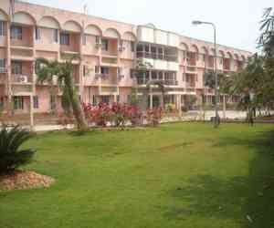 Sri Chandrasekharendra Saraswathi Viswa Mahavidyalaya Sri Chandrasekharendra Saraswathi Viswa Mahavidyalaya
