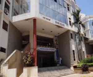 (SCC) Sindhi College of Commerce 